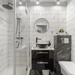 Lumina With Parking, Balcony Apartamento