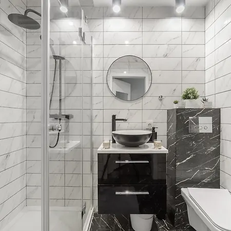 Lumina With Parking, Balcony Apartament