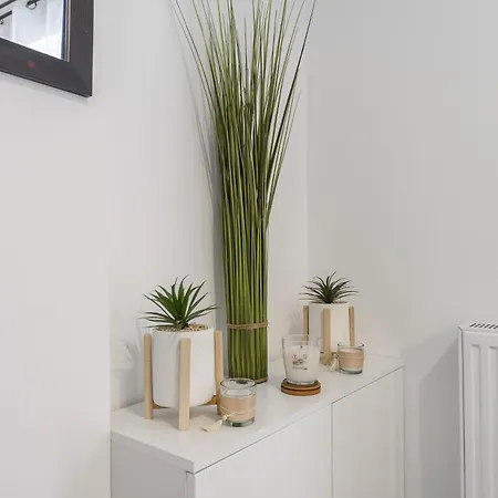 Lumina With Parking, Balcony