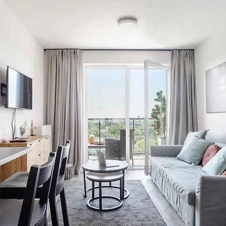 Lumina With Parking, Balcony