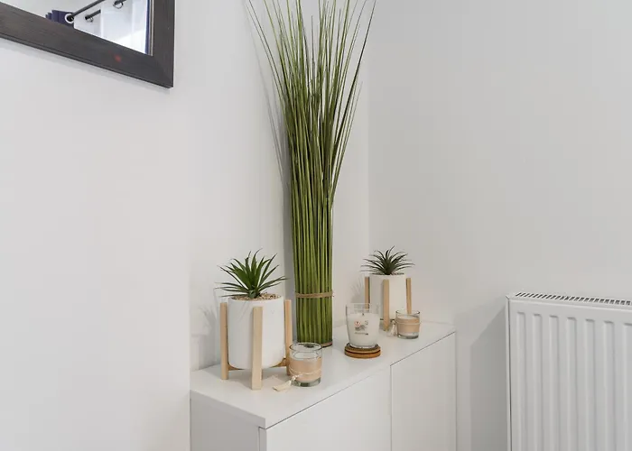 Lumina With Parking, Balcony