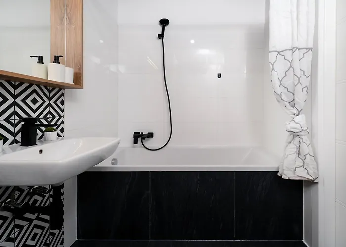 Lumina With Parking, Balcony *