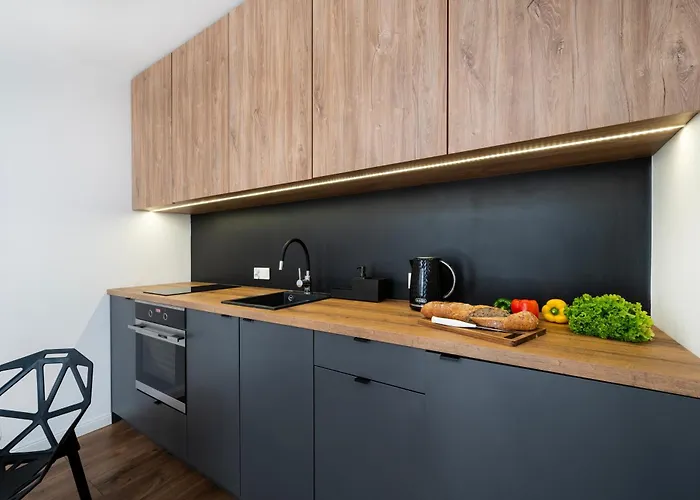 Lumina With Parking, Balcony